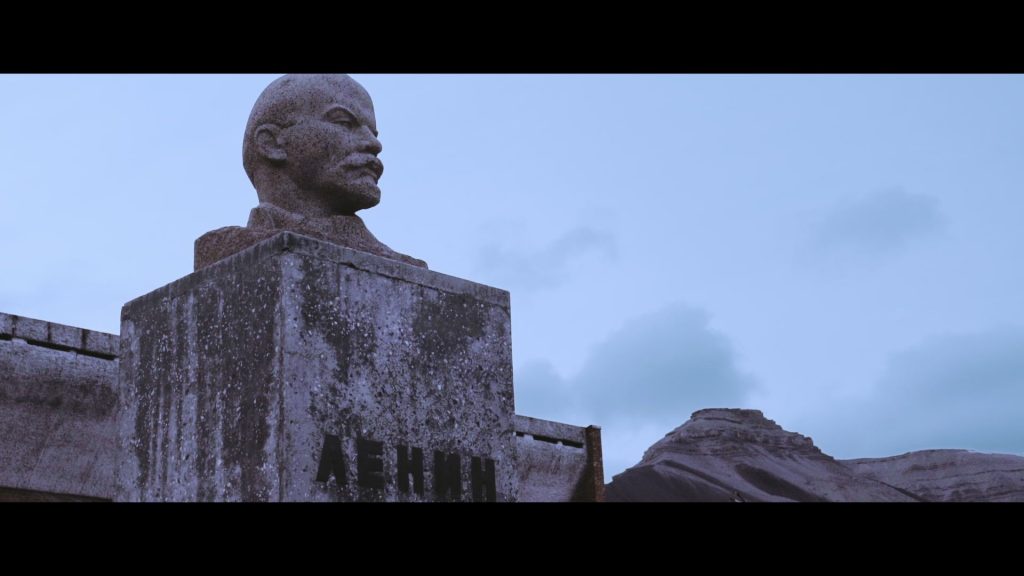 Pyramiden - Statue of Lenin